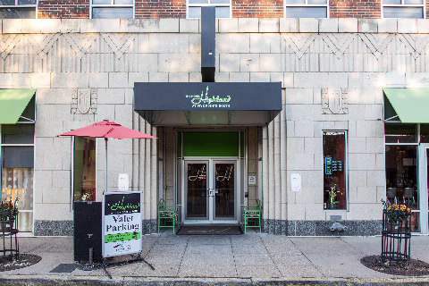 Hotel Highlands exterior